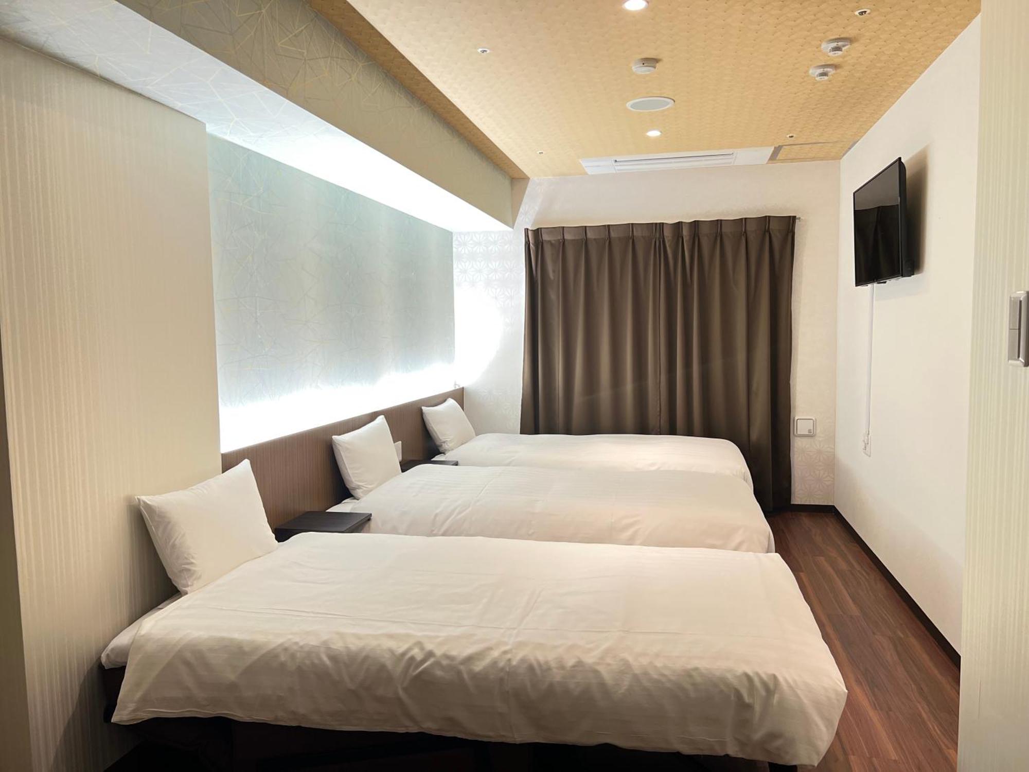 Hotaku Hotel Akihabara — Photos 2